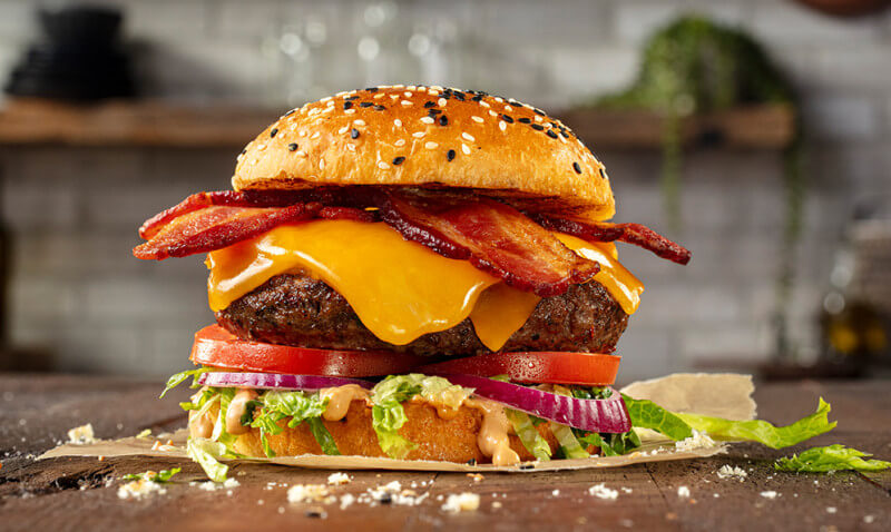CHEDDAR BACON BURGER