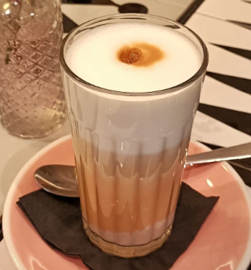 LATTE MACCHİATO